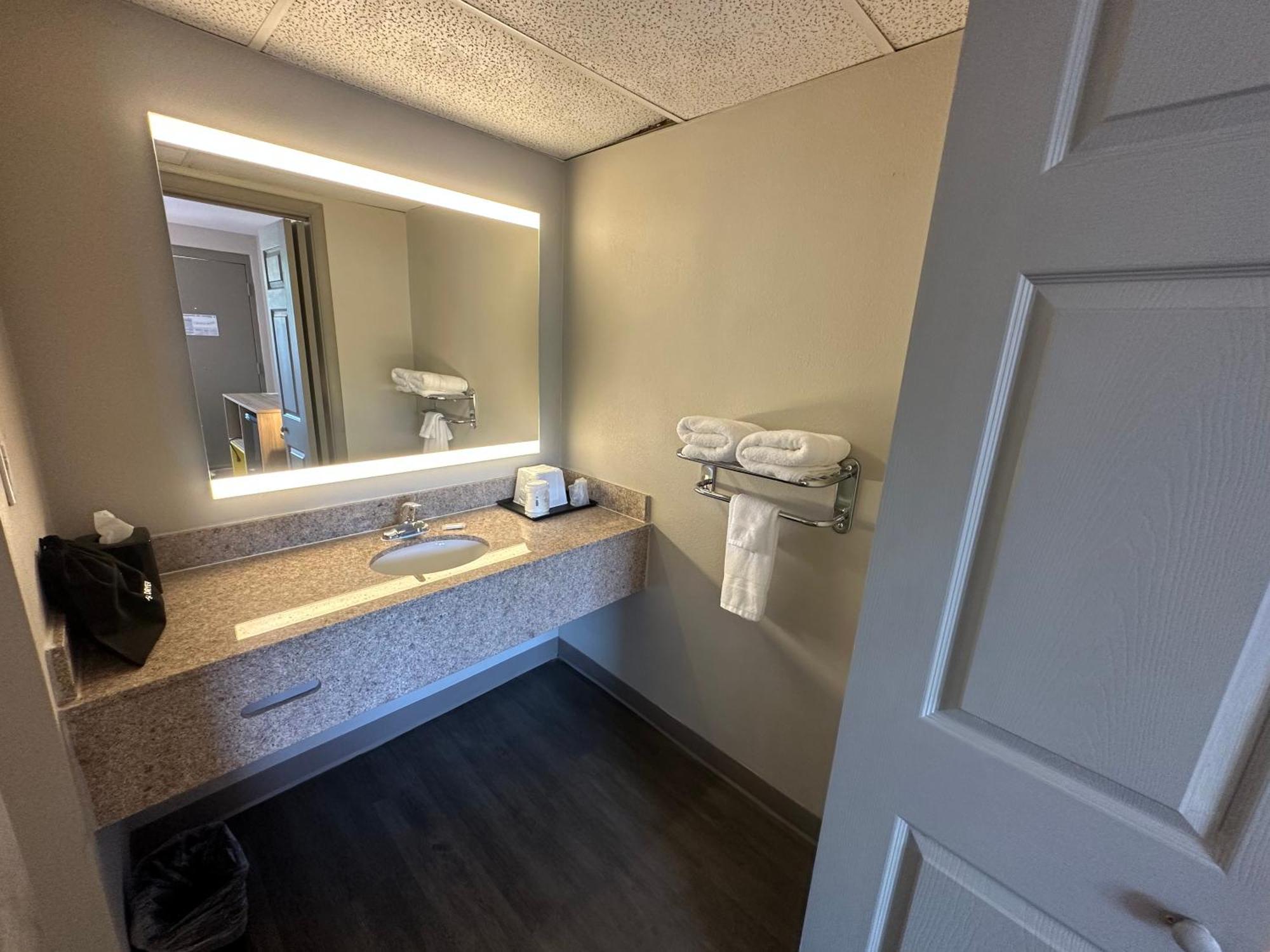 Hotel Days By Wyndham Nm 3*