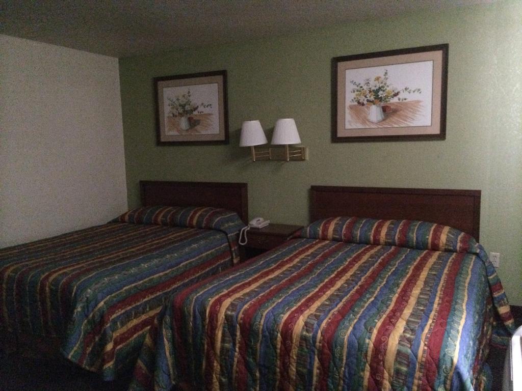 Days By Wyndham Nm Hotel